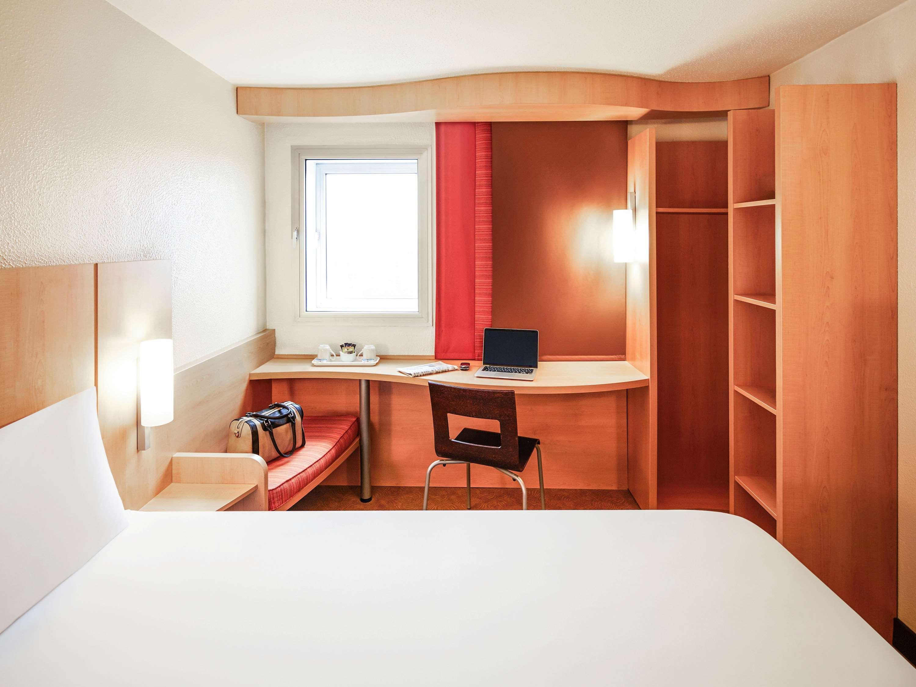Ibis London Heathrow Airport Hotel