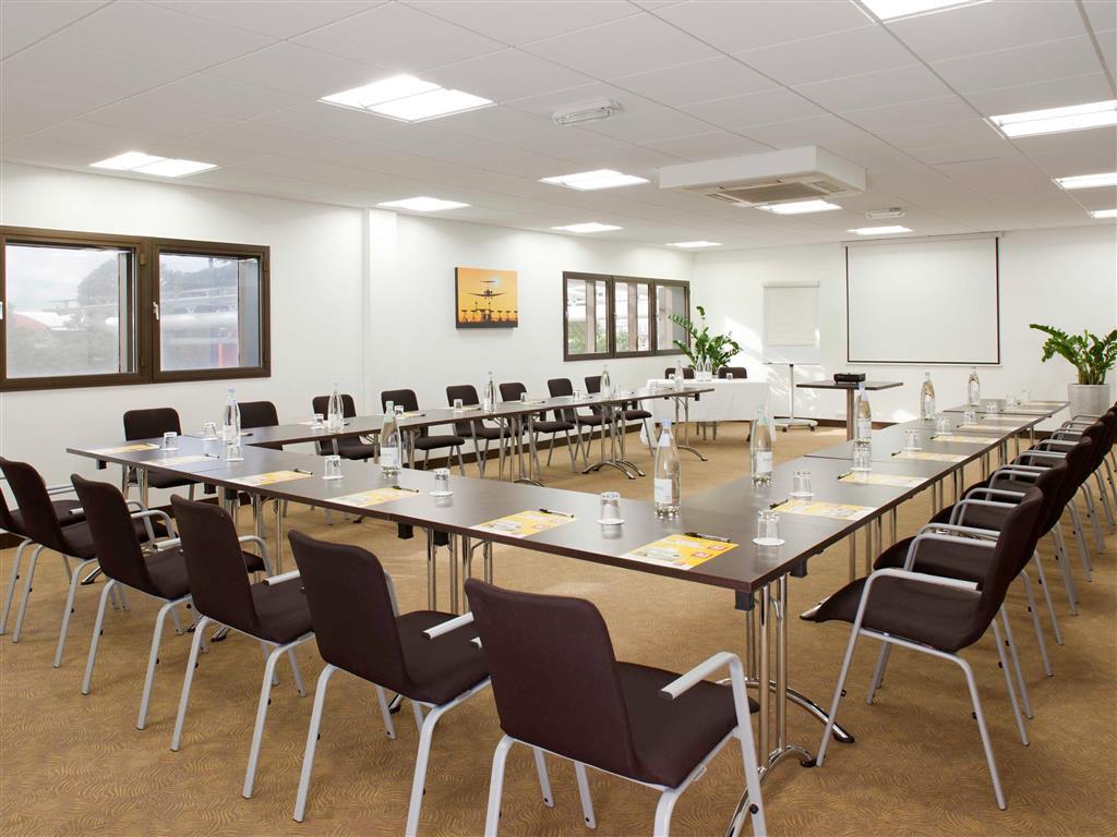 Ibis London Heathrow Airport 3*